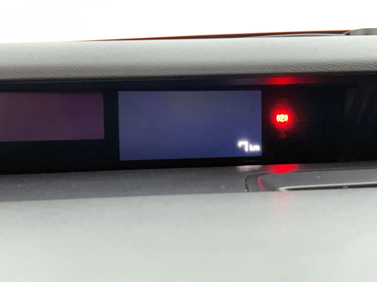 EV Comfort Range MAX 44 kWh 113 pk | Navigatie | Achteruitrijcamera | Parkeersensoren Voor en Achter | Comfortstoelen | LED Koplampen | Head-up Display | Dodehoek Detectie | 17" Lichtmetalen
