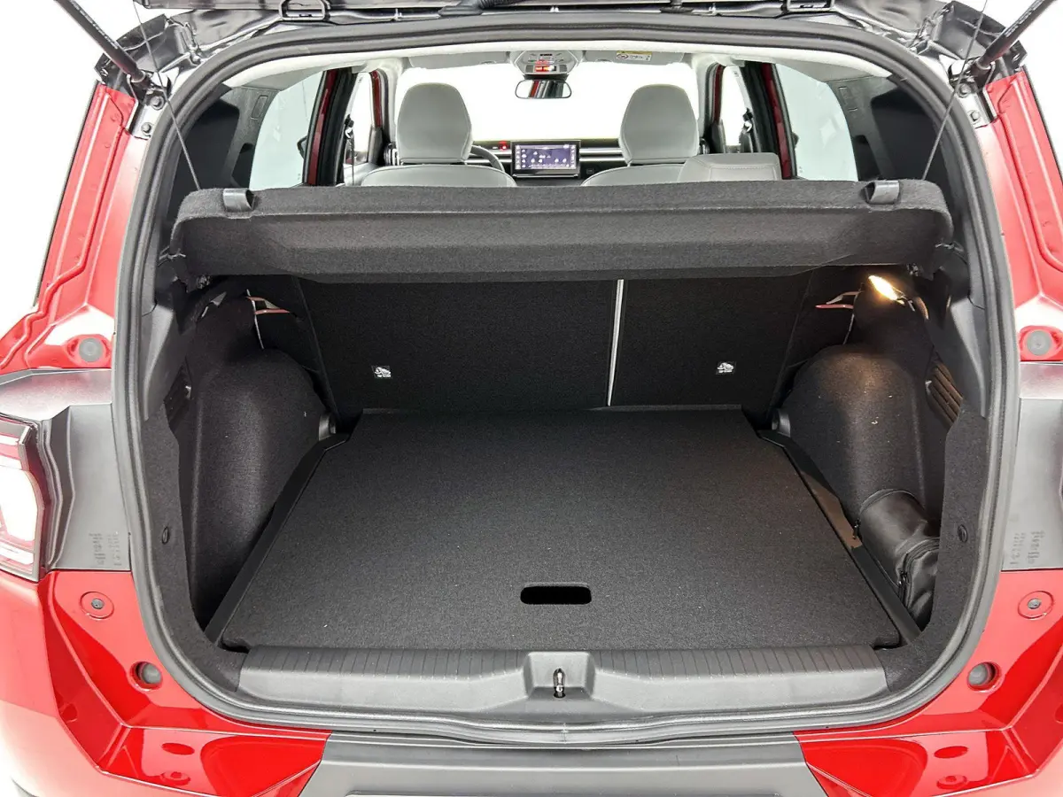 EV Comfort Range MAX 44 kWh 113 pk | Navigatie | Achteruitrijcamera | Parkeersensoren Voor en Achter | Comfortstoelen | LED Koplampen | Head-up Display | Dodehoek Detectie | 17" Lichtmetalen
