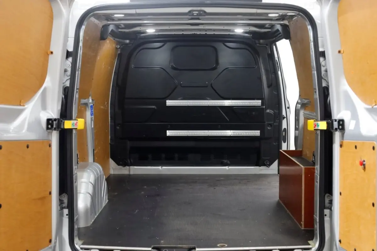 2.0 TDCI 130pk L1H1 Automaat Trend Airco/Navi 06-2021