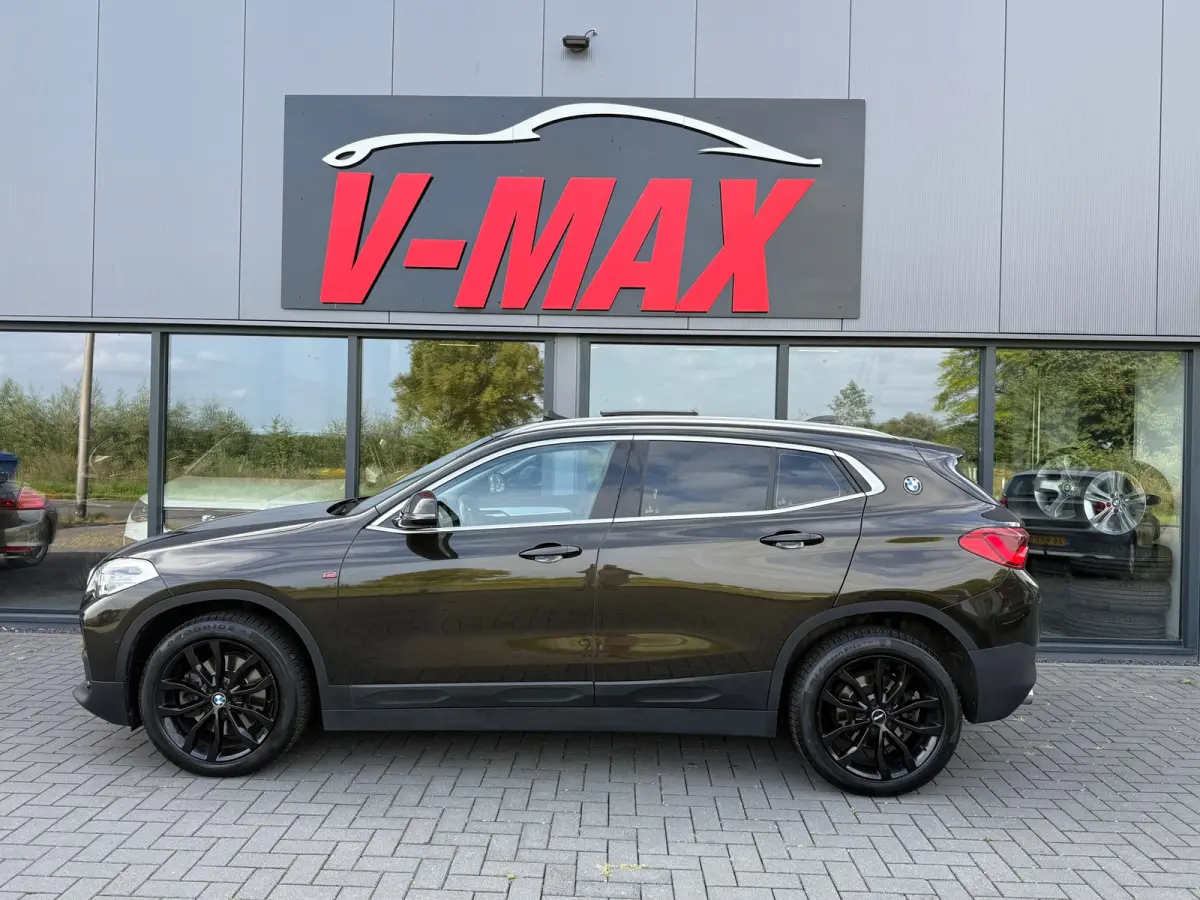 2.0i xDrive20i Aut High Exec Pano Leder HUD LED Navi Trekhaak