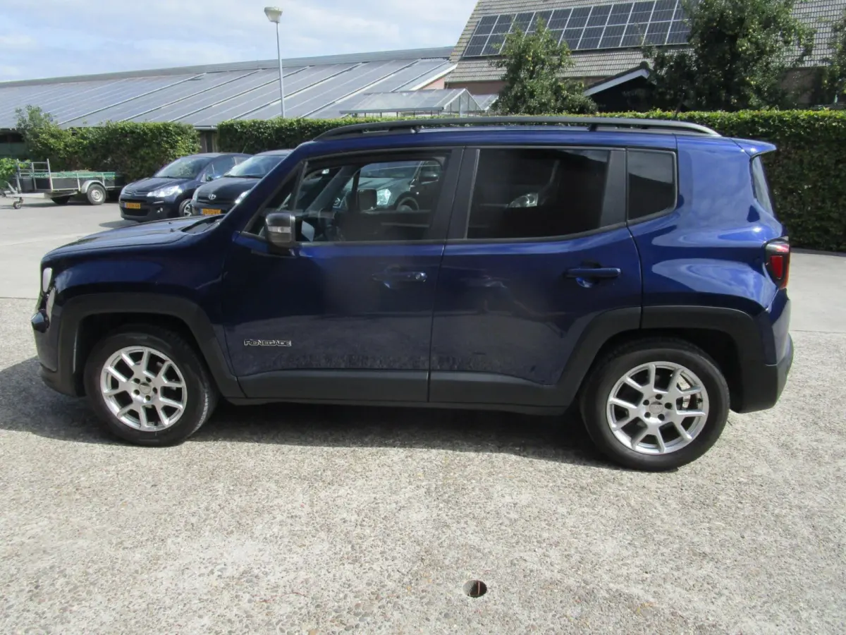 1.0T-e Freedom clima, trekhaak, lm, navi ,mooi