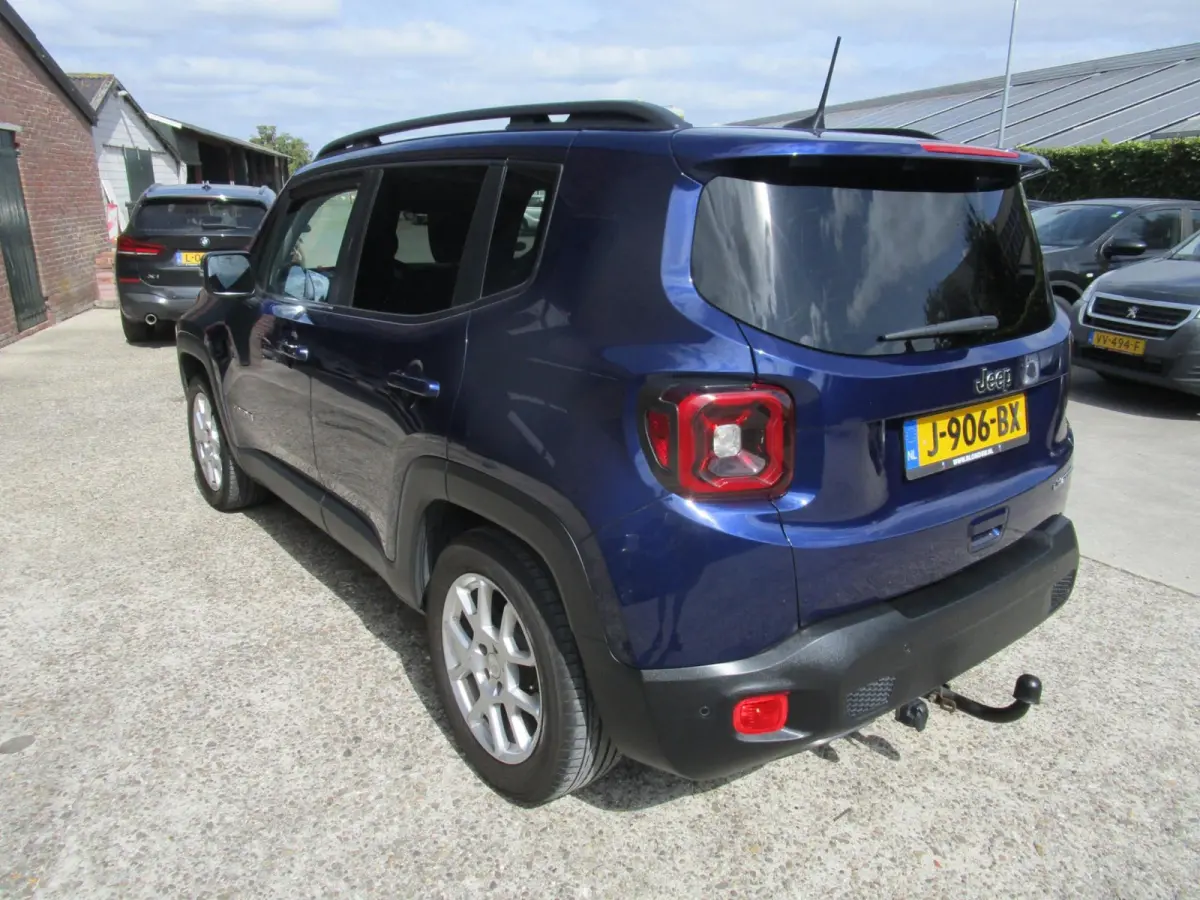 1.0T-e Freedom clima, trekhaak, lm, navi ,mooi