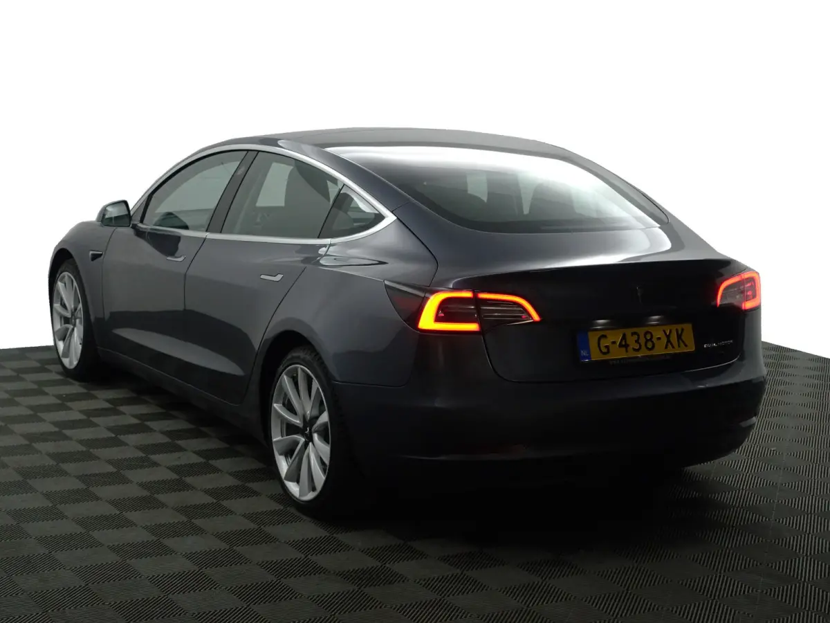 Long Range AWD 75 kWh- NAP 97dkm, Panoramadak, Camera, Autopilot, Xenon Led