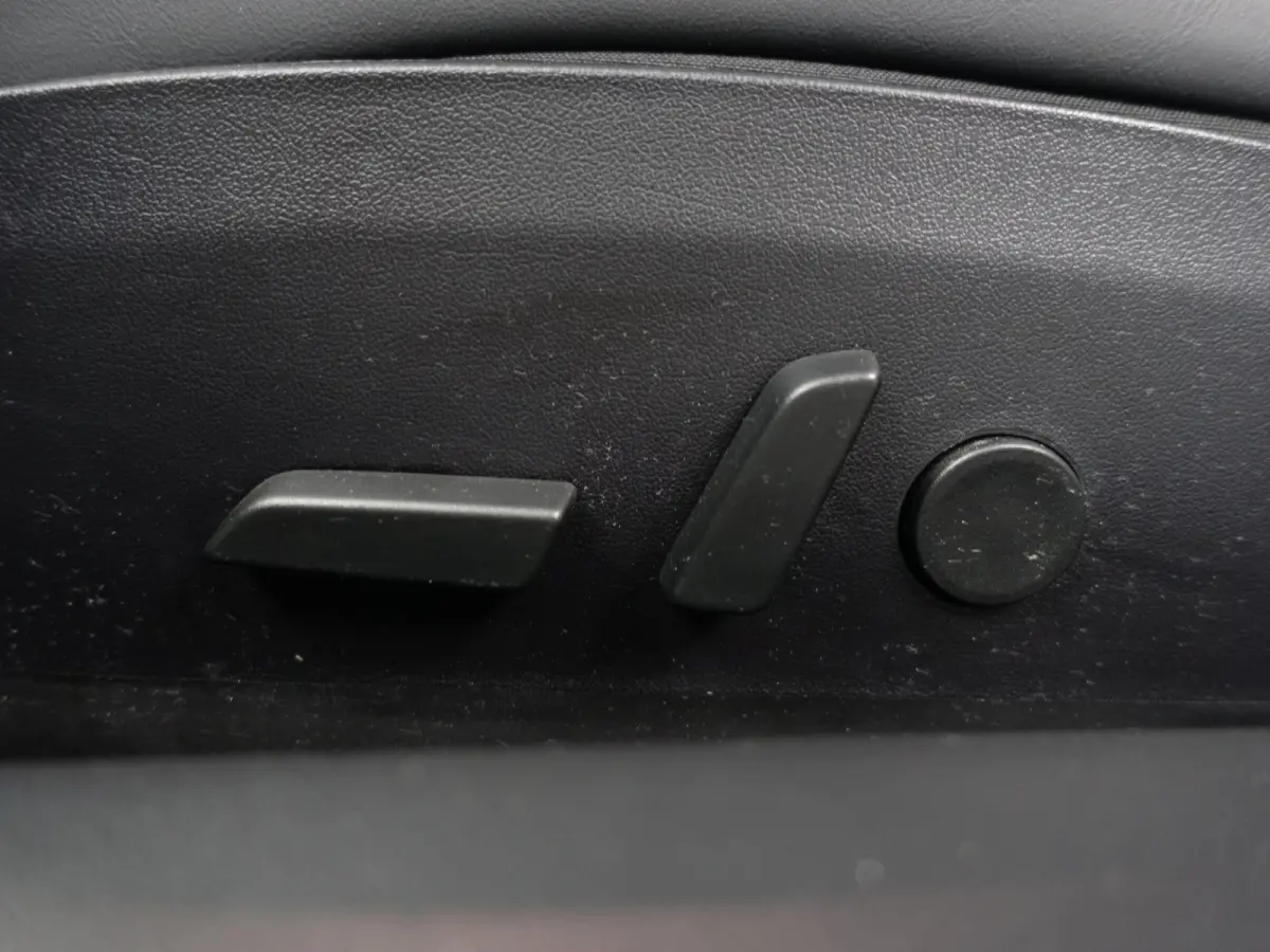 Long Range AWD 75 kWh- NAP 97dkm, Panoramadak, Camera, Autopilot, Xenon Led