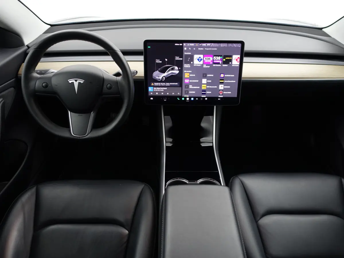 Long Range AWD 75 kWh- NAP 97dkm, Panoramadak, Camera, Autopilot, Xenon Led