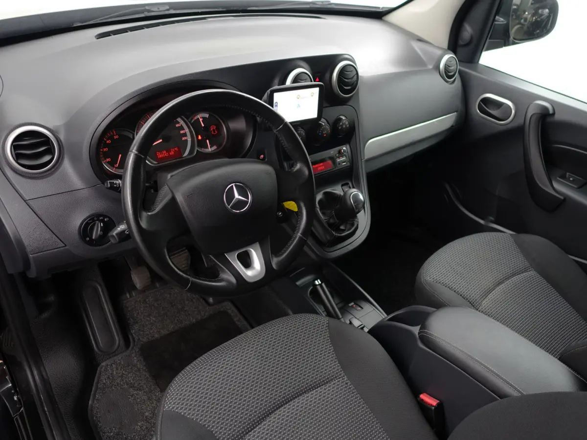 109 CDI BlueEFFICIENCY Ambition- Navigatie, Sidebars, Park Assist, Cruise, Clima