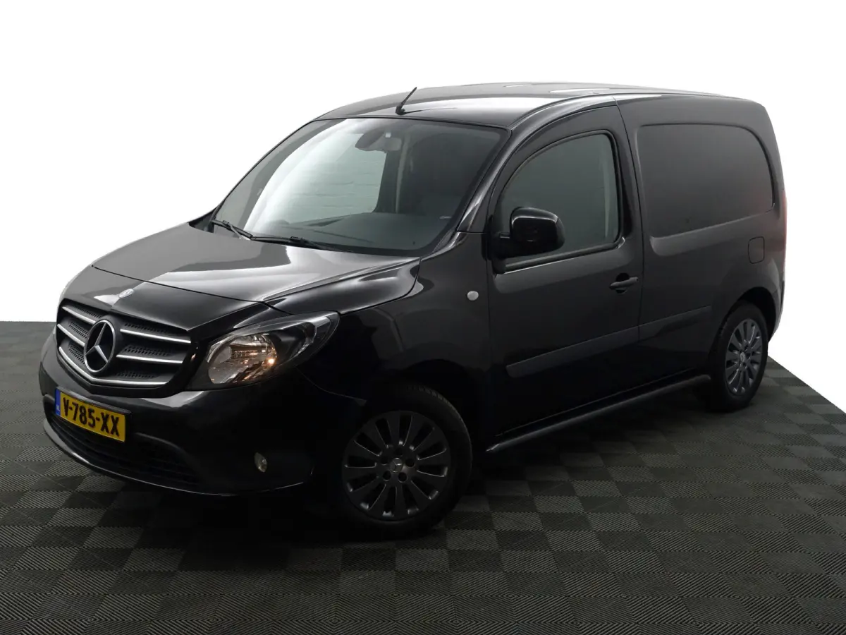 109 CDI BlueEFFICIENCY Ambition- Navigatie, Sidebars, Park Assist, Cruise, Clima