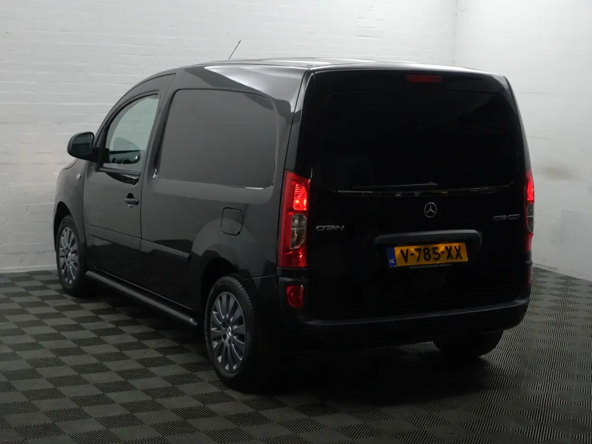 109 CDI BlueEFFICIENCY Ambition- Navigatie, Sidebars, Park Assist, Cruise, Clima