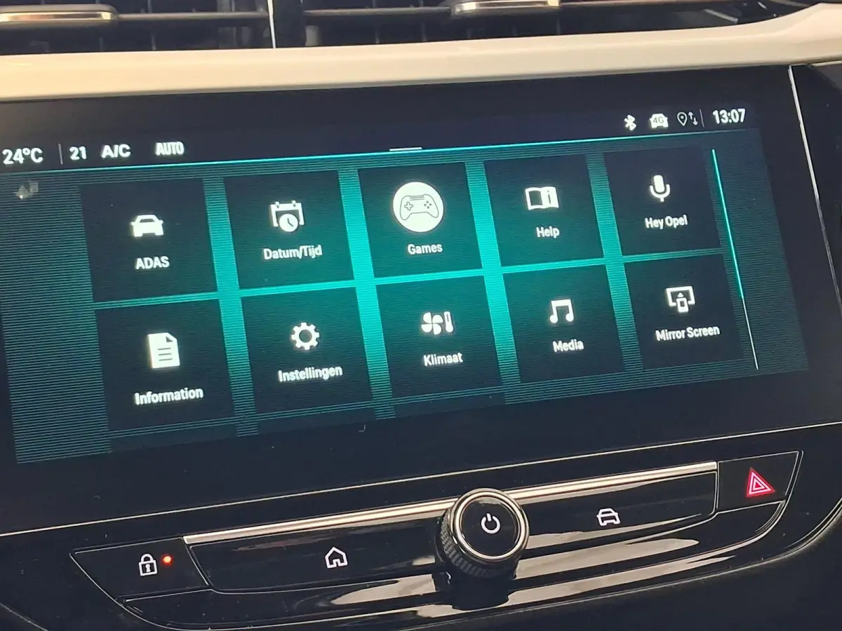 1.2 Turbo Hybrid GS Automaat | Navigatie | Achteruitrijcamera | Stoel/Stuurverwarming | Keyless Entry | Apple Carplay/Android Auto |