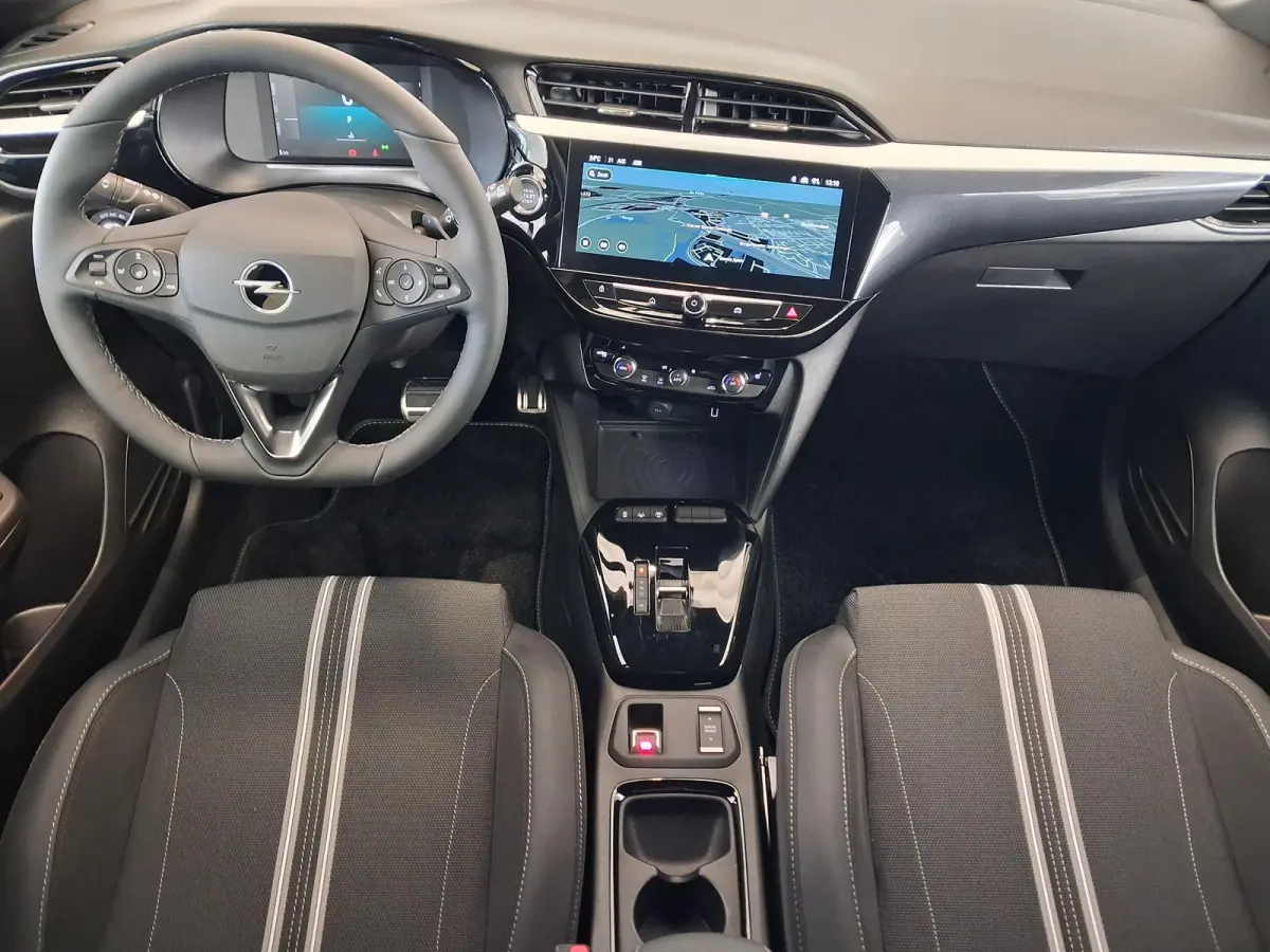 1.2 Turbo Hybrid GS Automaat | Navigatie | Achteruitrijcamera | Stoel/Stuurverwarming | Keyless Entry | Apple Carplay/Android Auto |