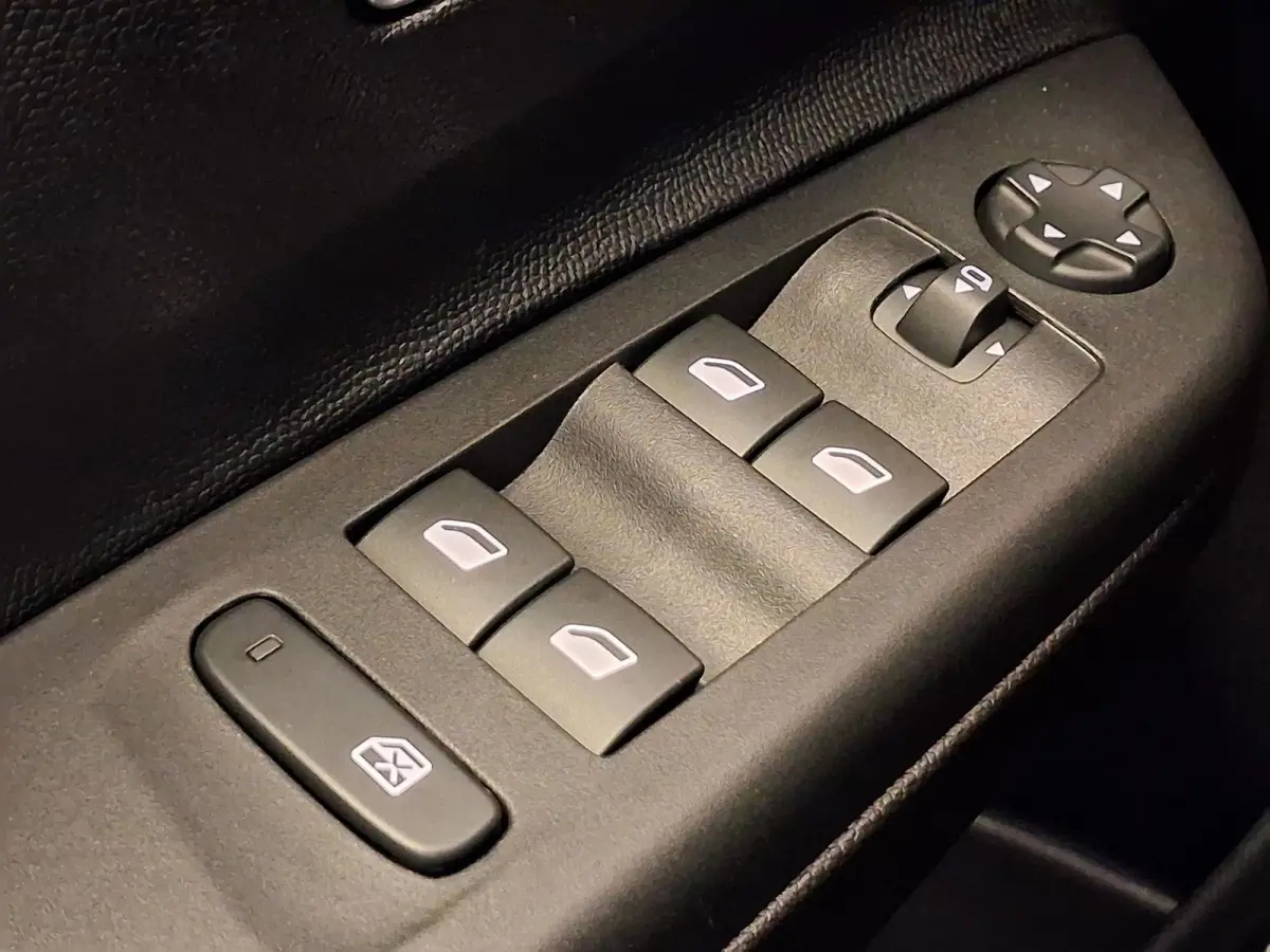 1.2 Turbo Hybrid GS Automaat | Navigatie | Achteruitrijcamera | Stoel/Stuurverwarming | Keyless Entry | Apple Carplay/Android Auto |