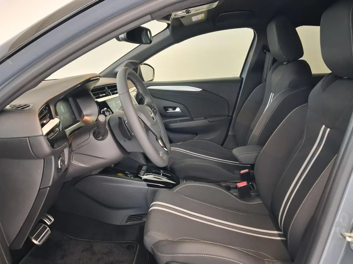 1.2 Turbo Hybrid GS Automaat | Navigatie | Achteruitrijcamera | Stoel/Stuurverwarming | Keyless Entry | Apple Carplay/Android Auto |