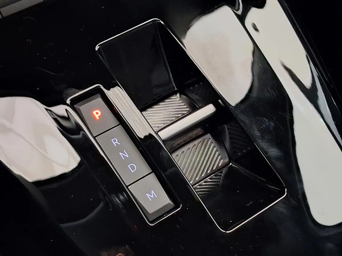1.2 Turbo Hybrid GS Automaat | Navigatie | Achteruitrijcamera | Stoel/Stuurverwarming | Keyless Entry | Apple Carplay/Android Auto |