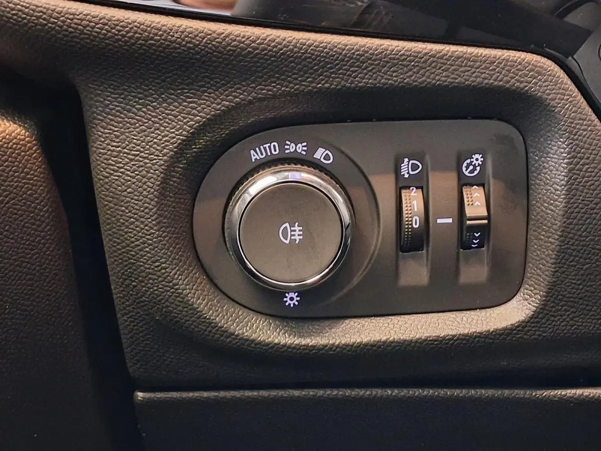 1.2 Turbo Hybrid GS Automaat | Navigatie | Achteruitrijcamera | Stoel/Stuurverwarming | Keyless Entry | Apple Carplay/Android Auto |