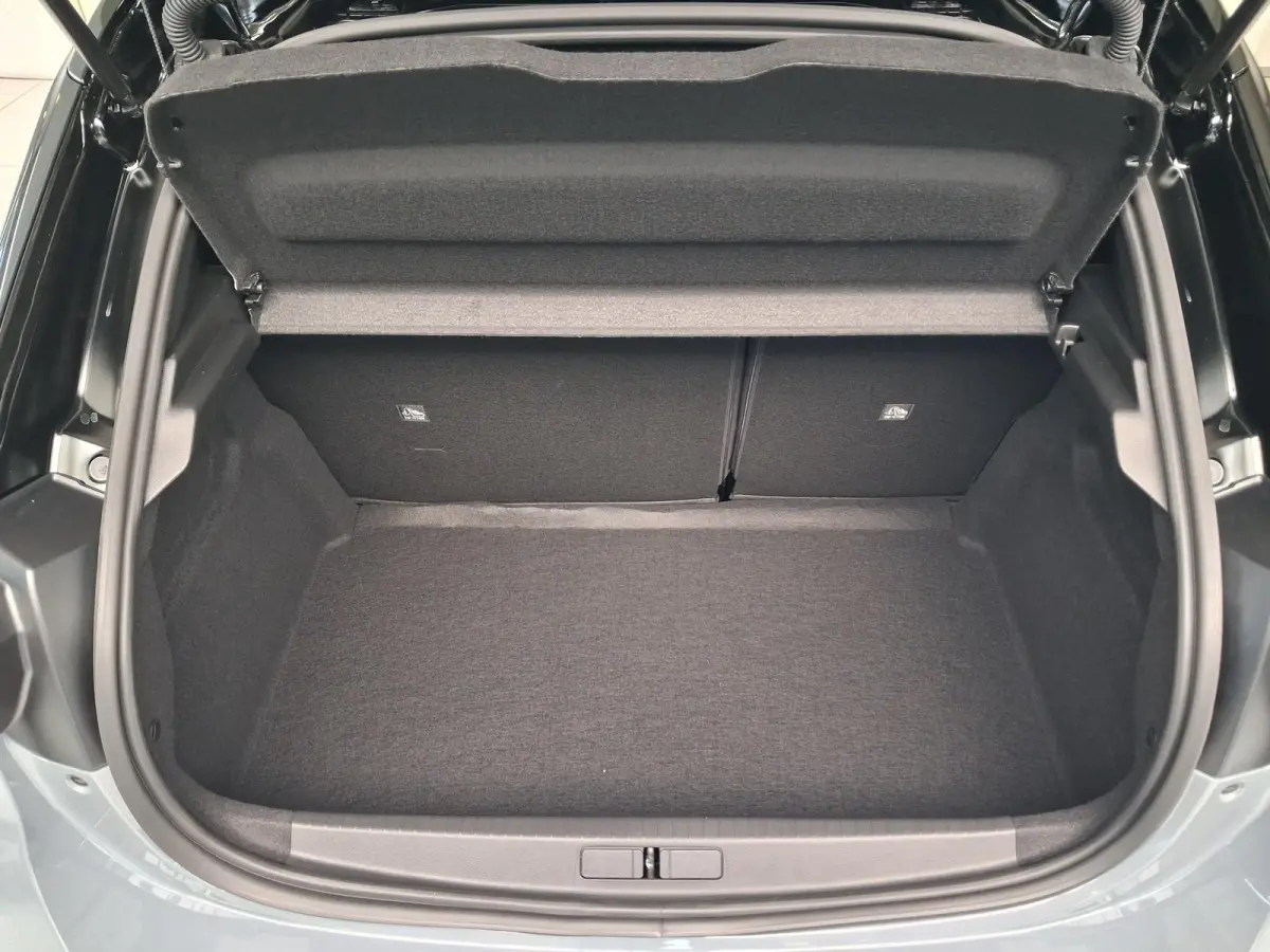 1.2 Turbo Hybrid GS Automaat | Navigatie | Achteruitrijcamera | Stoel/Stuurverwarming | Keyless Entry | Apple Carplay/Android Auto |