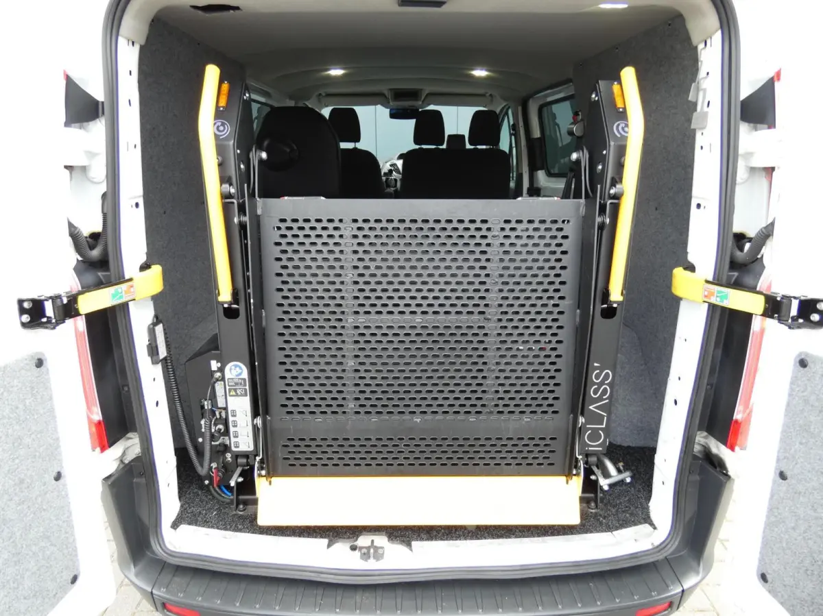 270 2.2 TDCI L1H1 Rolstoelbus | 4-PERSOONS | AIRCO!!!