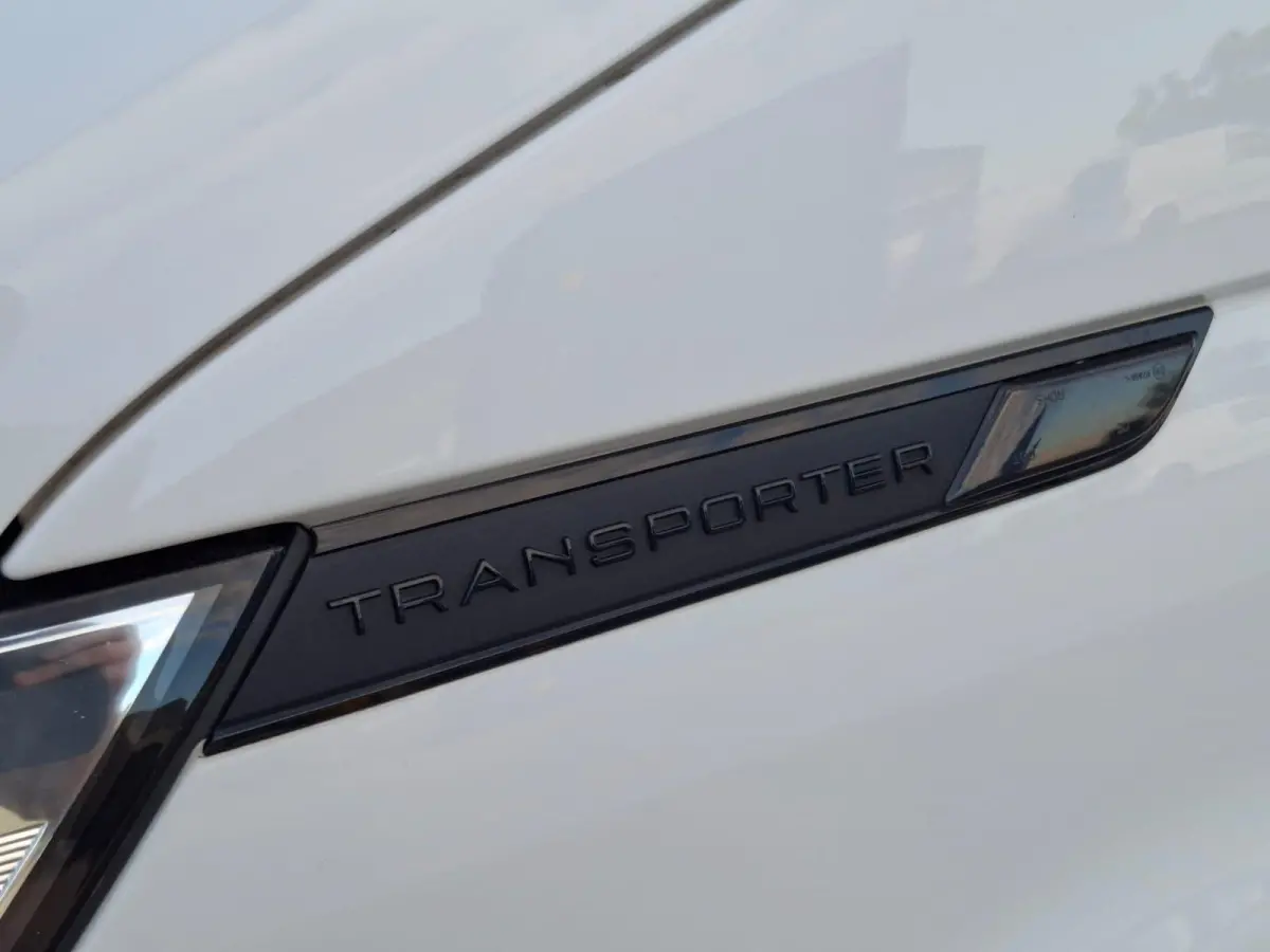 2.0 TDI L2H1 30 DC VERLAAGD / SPOILERS IN KLEUR / AIRCO / CRUISE /  DUBBEL CABINE