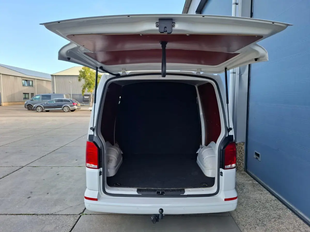 2.0 TDI L2H1 30 DC VERLAAGD / SPOILERS IN KLEUR / AIRCO / CRUISE /  DUBBEL CABINE