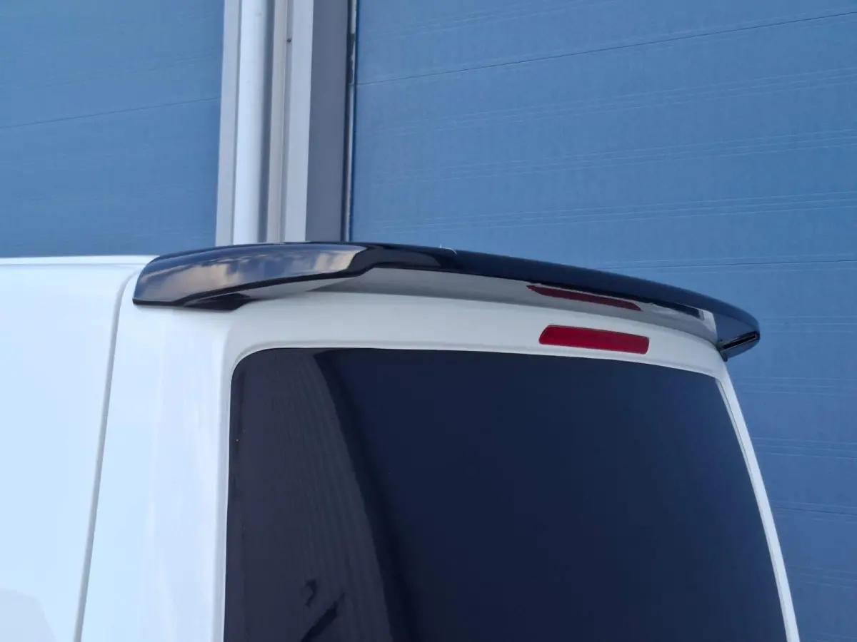 2.0 TDI L2H1 30 DC VERLAAGD / SPOILERS IN KLEUR / AIRCO / CRUISE /  DUBBEL CABINE