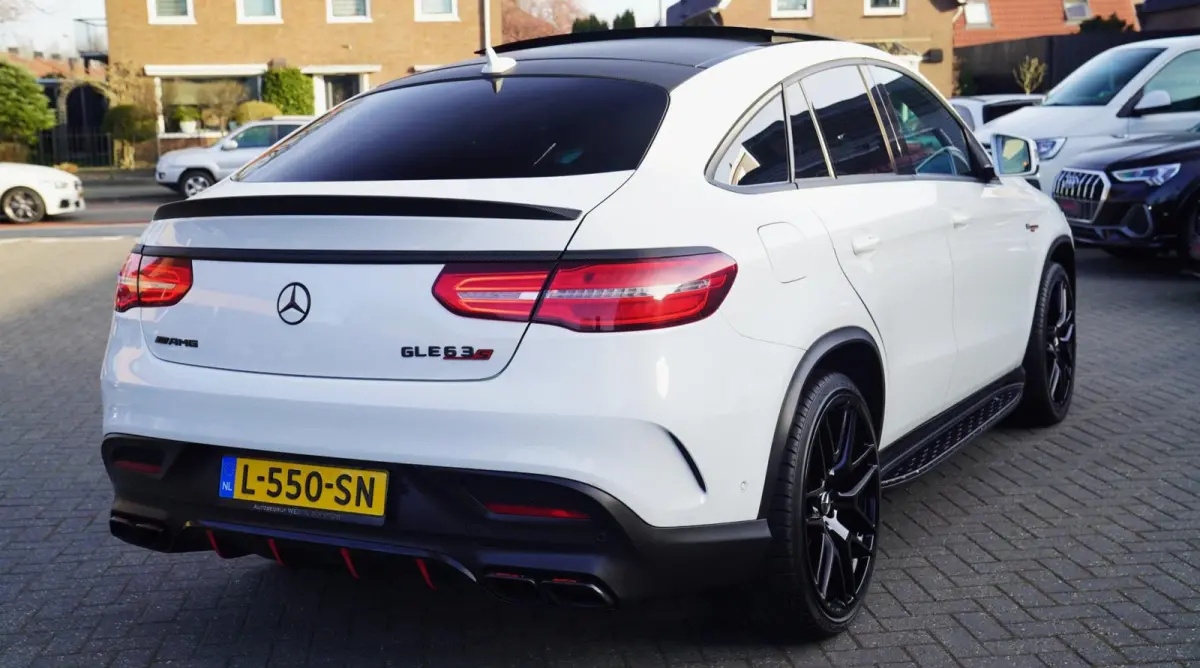 AMG 63 4MATIC | Massage | 360 Camera | Luchtvering | Harman/Kardon