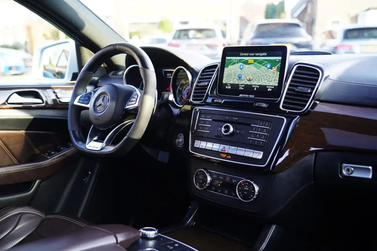AMG 63 4MATIC | Massage | 360 Camera | Luchtvering | Harman/Kardon