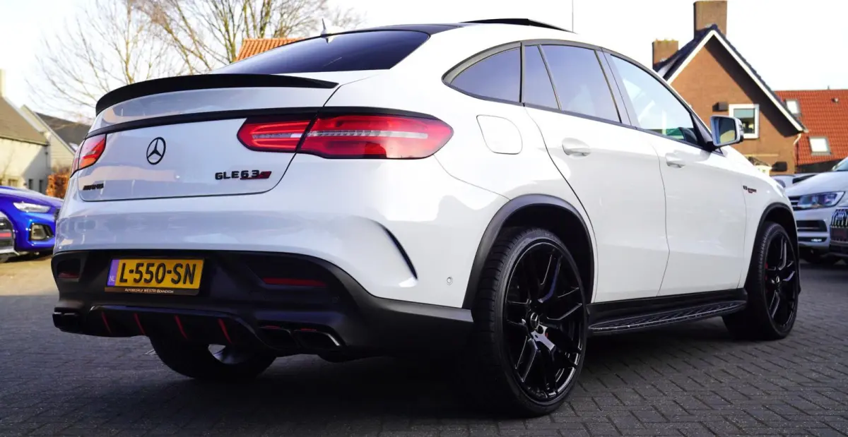 AMG 63 4MATIC | Massage | 360 Camera | Luchtvering | Harman/Kardon