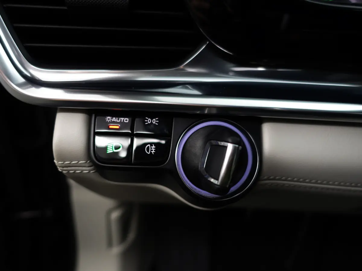 2.9 4 E-Hybrid Sport Design Aut- Keramisch, Stoelventilatie, Bose Audio, Sport Chrono, Sportuitlaat+