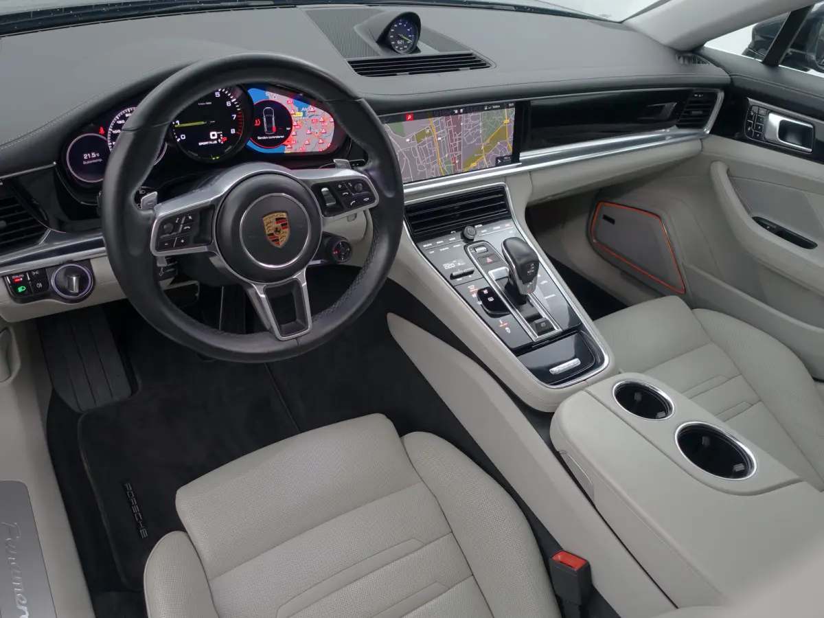 2.9 4 E-Hybrid Sport Design Aut- Keramisch, Stoelventilatie, Bose Audio, Sport Chrono, Sportuitlaat+