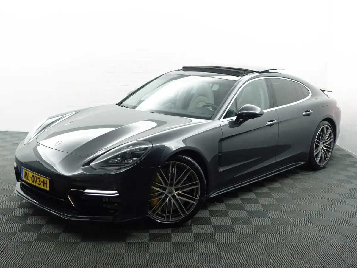 2.9 4 E-Hybrid Sport Design Aut- Keramisch, Stoelventilatie, Bose Audio, Sport Chrono, Sportuitlaat+