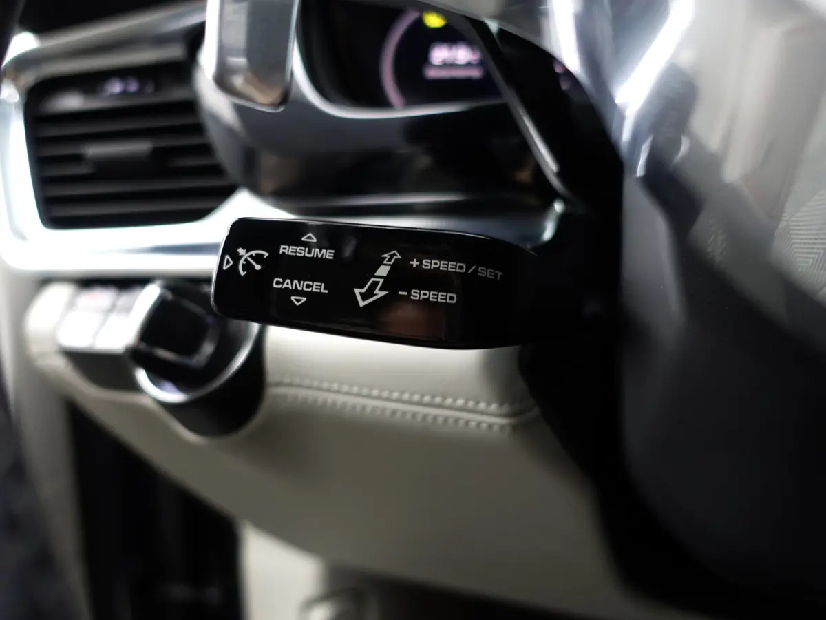2.9 4 E-Hybrid Sport Design Aut- Keramisch, Stoelventilatie, Bose Audio, Sport Chrono, Sportuitlaat+