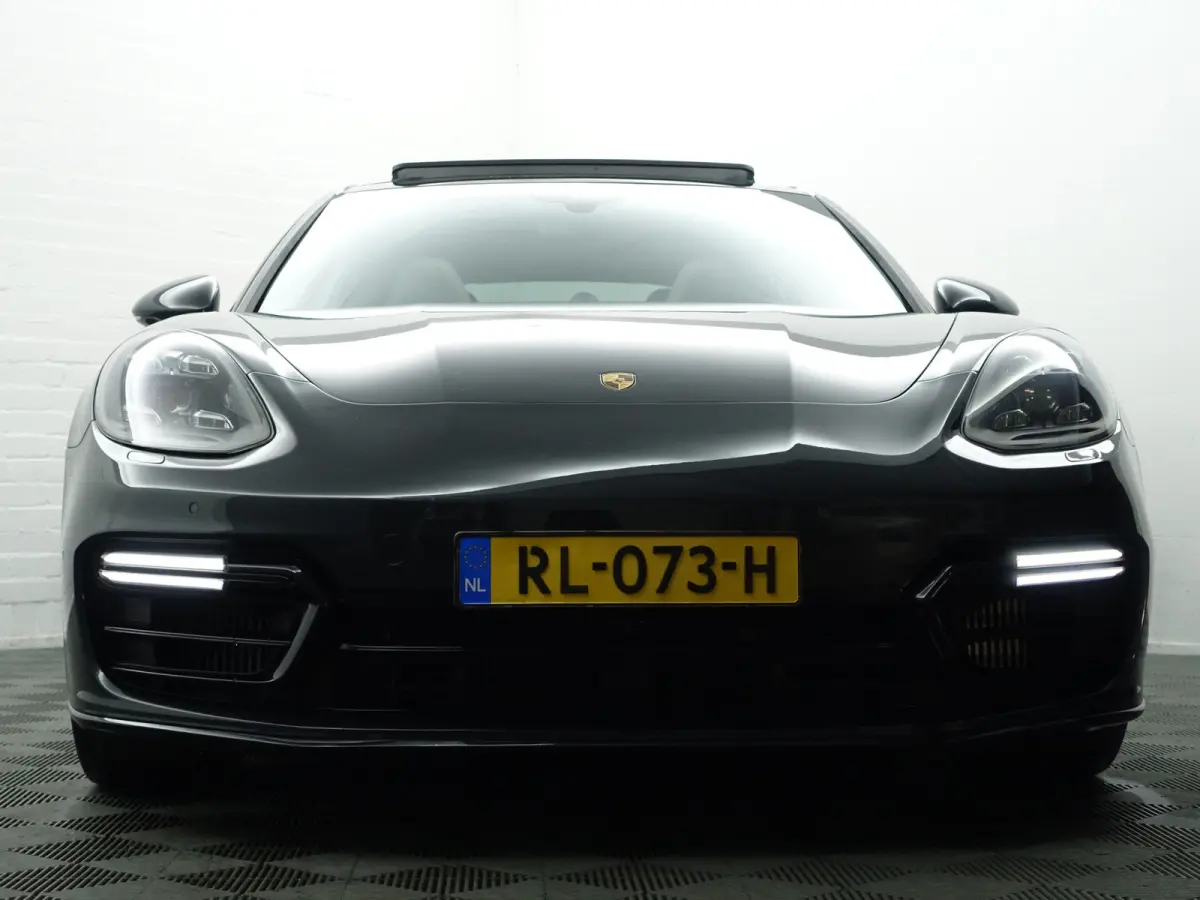 2.9 4 E-Hybrid Sport Design Aut- Keramisch, Stoelventilatie, Bose Audio, Sport Chrono, Sportuitlaat+