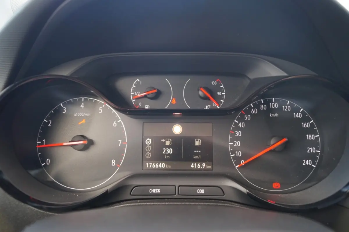 1.2 Turbo Business Edition -NAVI-PDC-CAM-