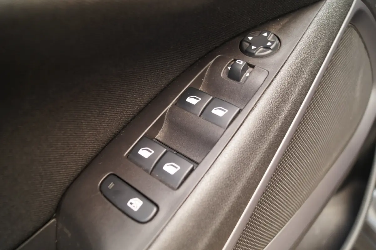 1.2 Turbo Business Edition -NAVI-PDC-CAM-