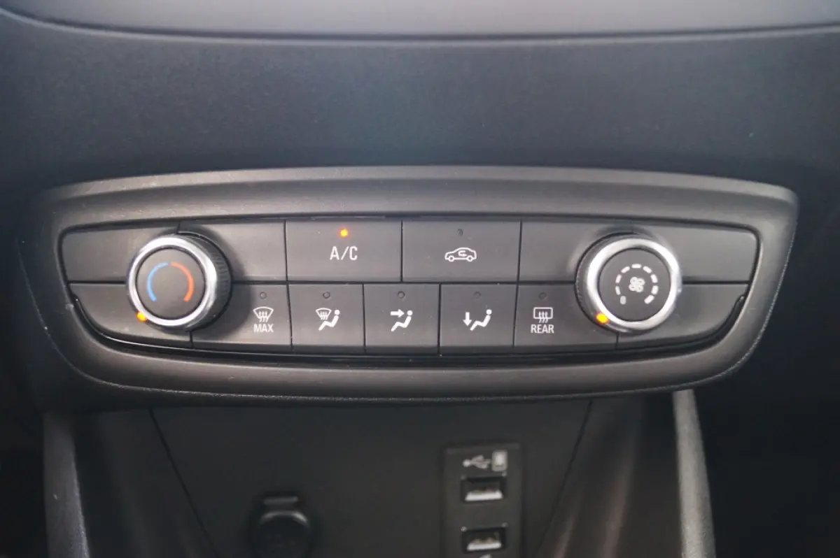 1.2 Turbo Business Edition -NAVI-PDC-CAM-