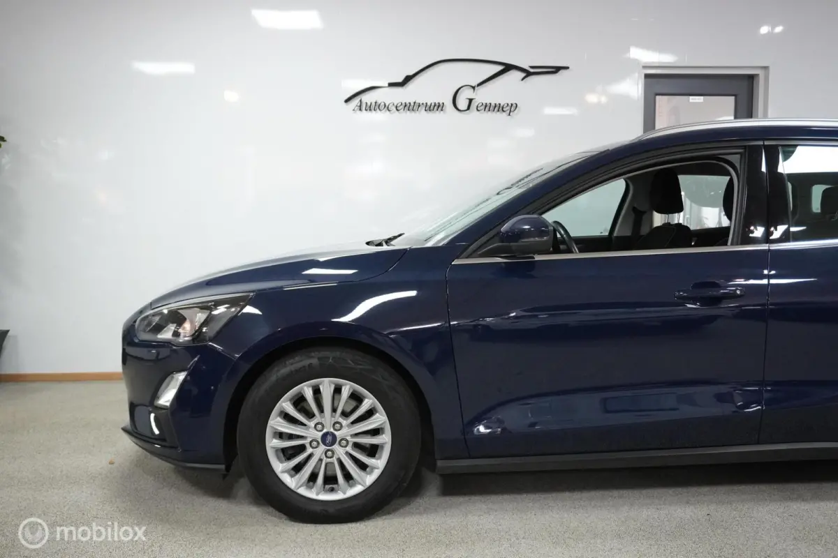 1.0 EcoBoost Titanium Business