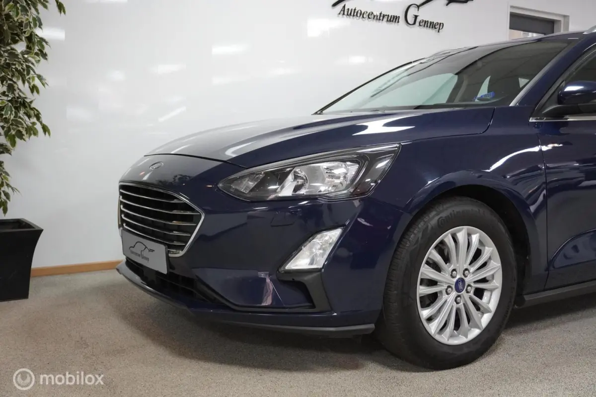 1.0 EcoBoost Titanium Business