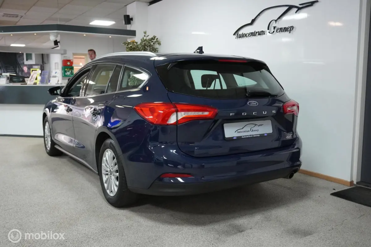 1.0 EcoBoost Titanium Business