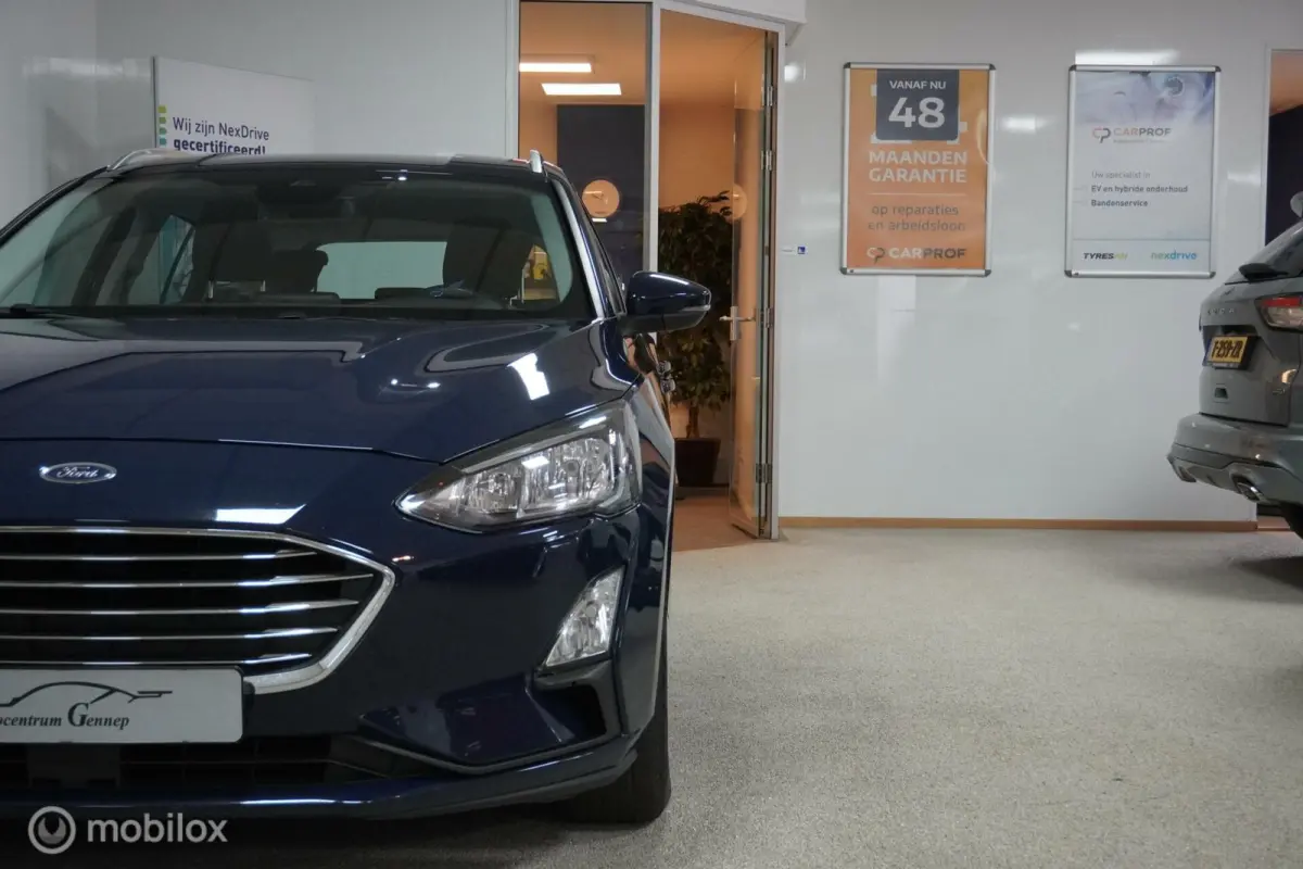 1.0 EcoBoost Titanium Business