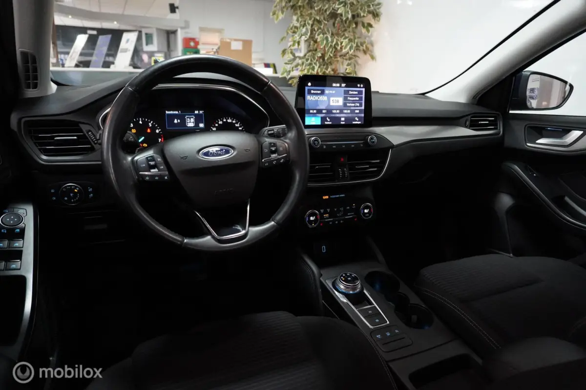 1.0 EcoBoost Titanium Business