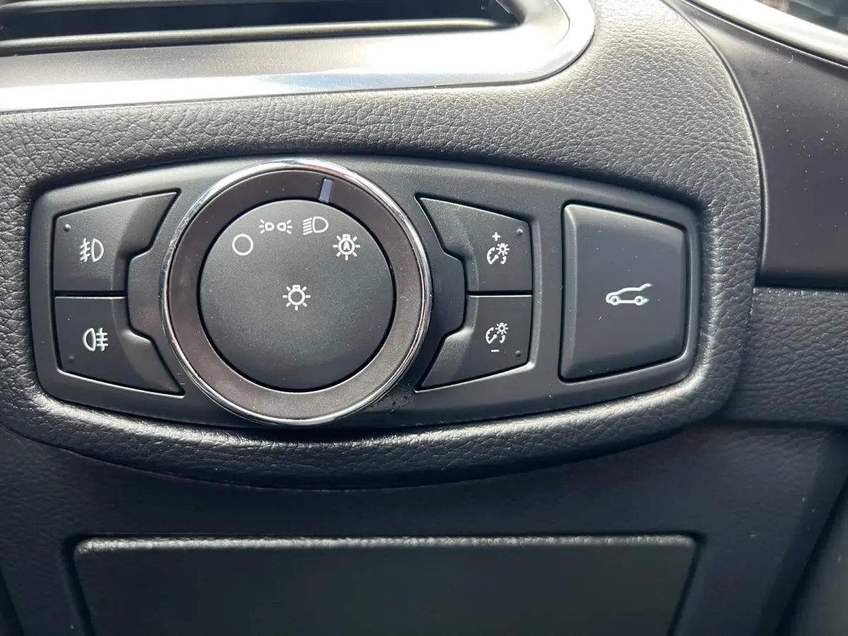 2.0 EcoBoost Titanium 7p.