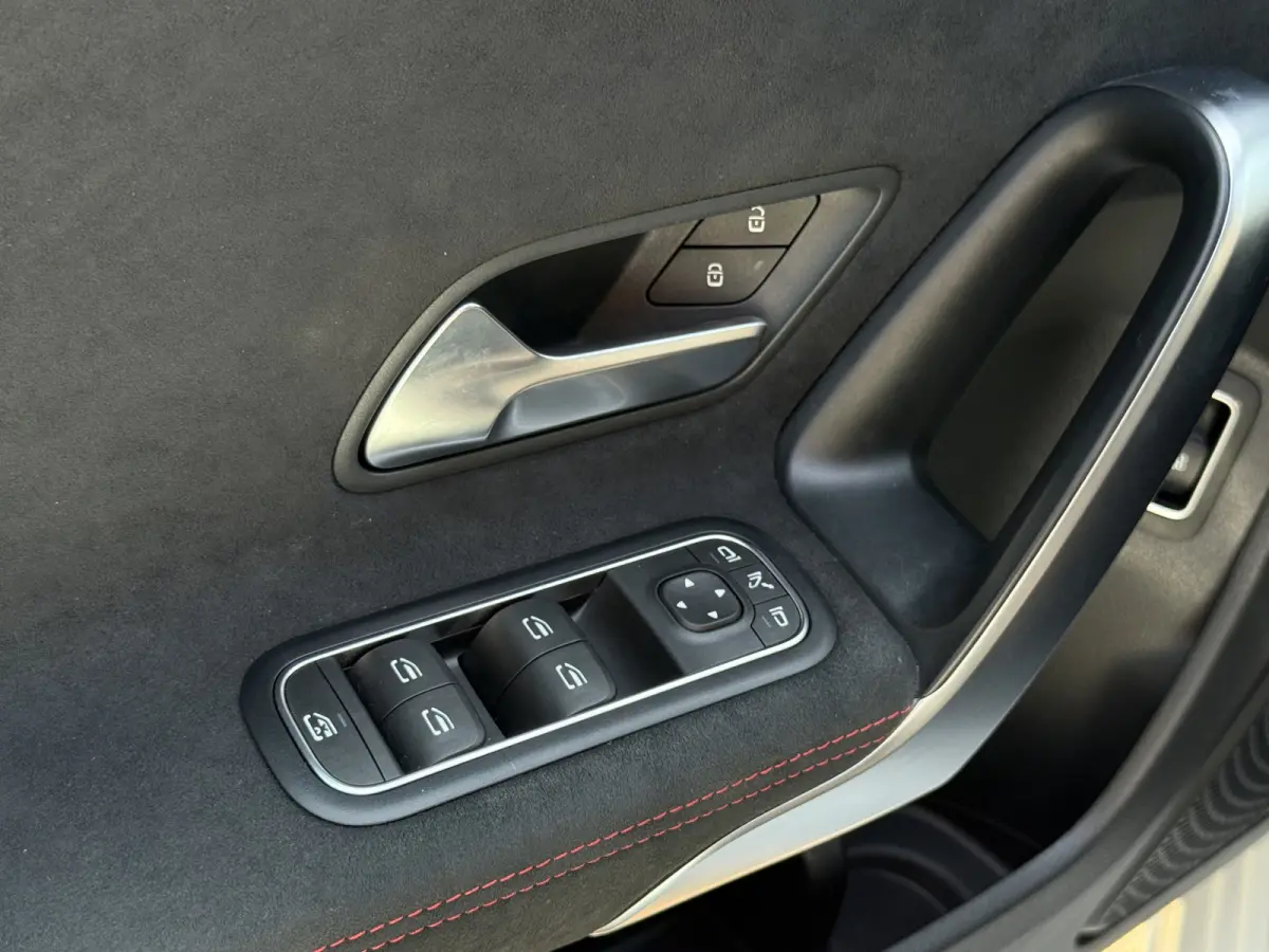 250 e AMG Parelmoer Camera | Widescreen