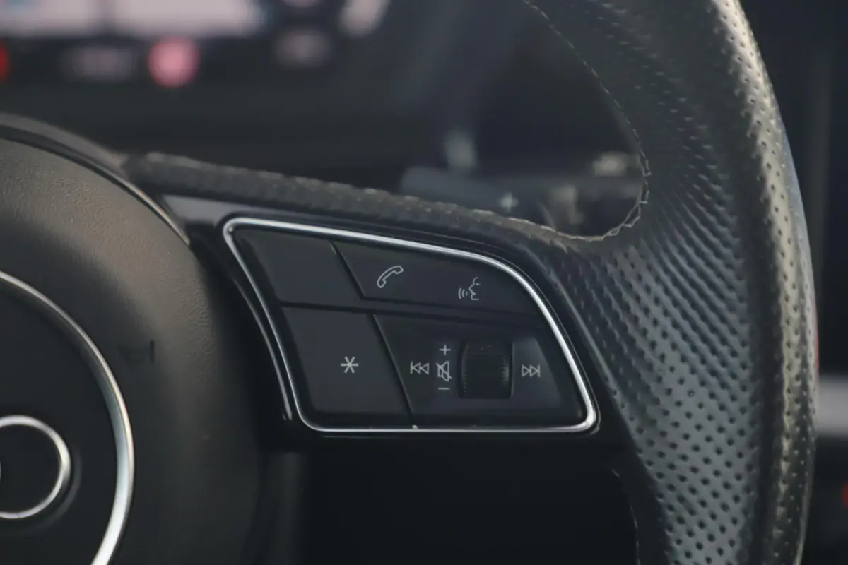 30 TFSI S Line Sport edition Automaat Virtual Cockpit LED Matrix S Sportstoelen Half Leder Navigatie Clima Cruise Lane Assist Parkeersensor