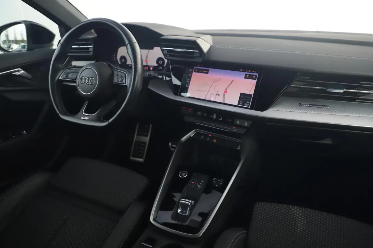 30 TFSI S Line Sport edition Automaat Virtual Cockpit LED Matrix S Sportstoelen Half Leder Navigatie Clima Cruise Lane Assist Parkeersensor