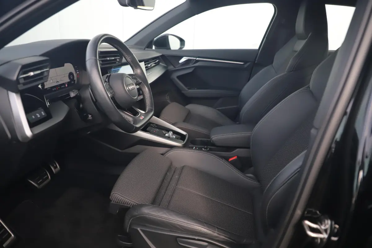 30 TFSI S Line Sport edition Automaat Virtual Cockpit LED Matrix S Sportstoelen Half Leder Navigatie Clima Cruise Lane Assist Parkeersensor