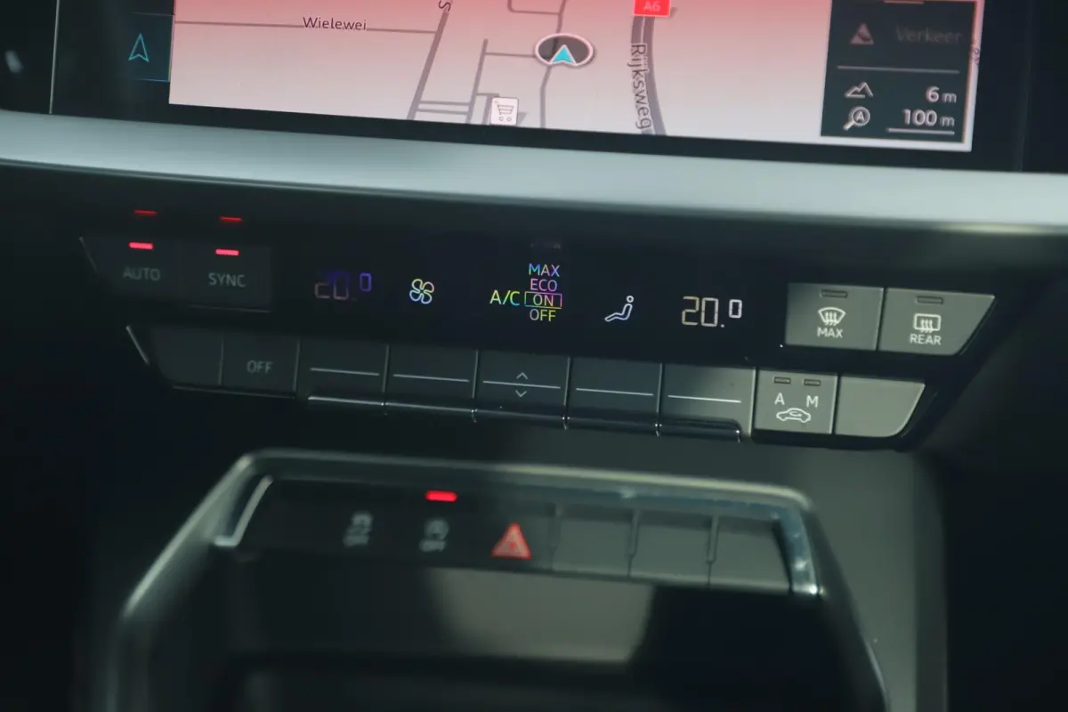 30 TFSI S Line Sport edition Automaat Virtual Cockpit LED Matrix S Sportstoelen Half Leder Navigatie Clima Cruise Lane Assist Parkeersensor