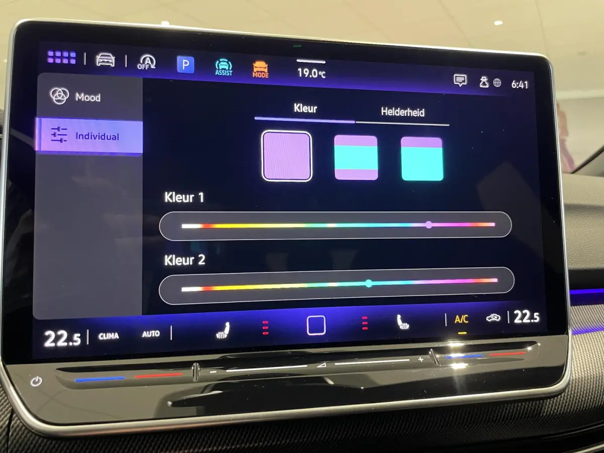 1.5 eTSI R-Line Edition 116 PK | Automaat | Apple Carplay | 360 Camera | Stoelverwarming | Keyless | Stuurwielverwarming | Elektrische Achterklep | Parkeersensoren | Adaptive Cruise Control 