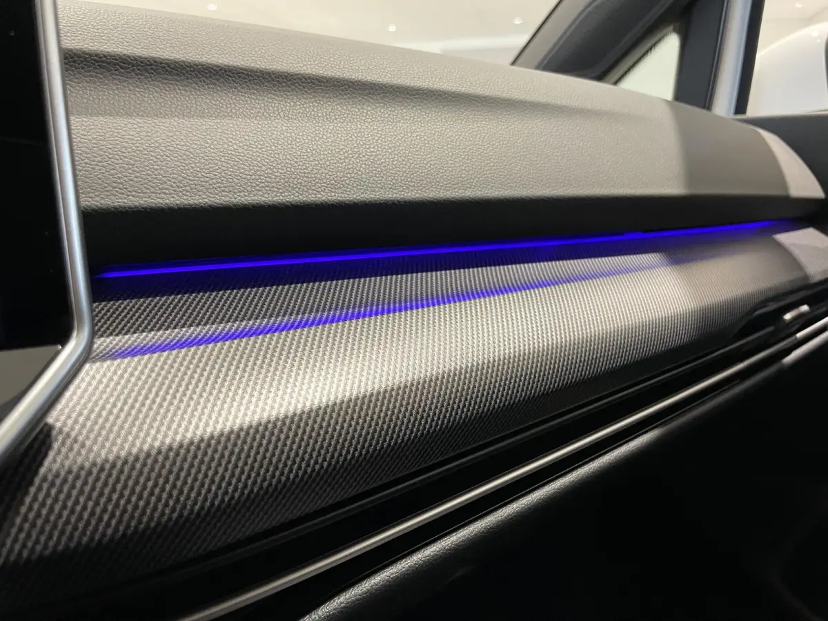 1.5 eTSI R-Line Edition 116 PK | Automaat | Apple Carplay | 360 Camera | Stoelverwarming | Keyless | Stuurwielverwarming | Elektrische Achterklep | Parkeersensoren | Adaptive Cruise Control 