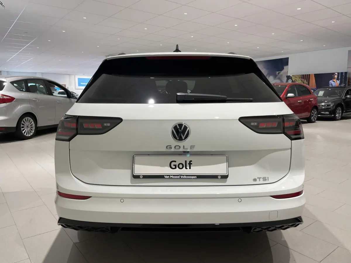 1.5 eTSI R-Line Edition 116 PK | Automaat | Apple Carplay | 360 Camera | Stoelverwarming | Keyless | Stuurwielverwarming | Elektrische Achterklep | Parkeersensoren | Adaptive Cruise Control 