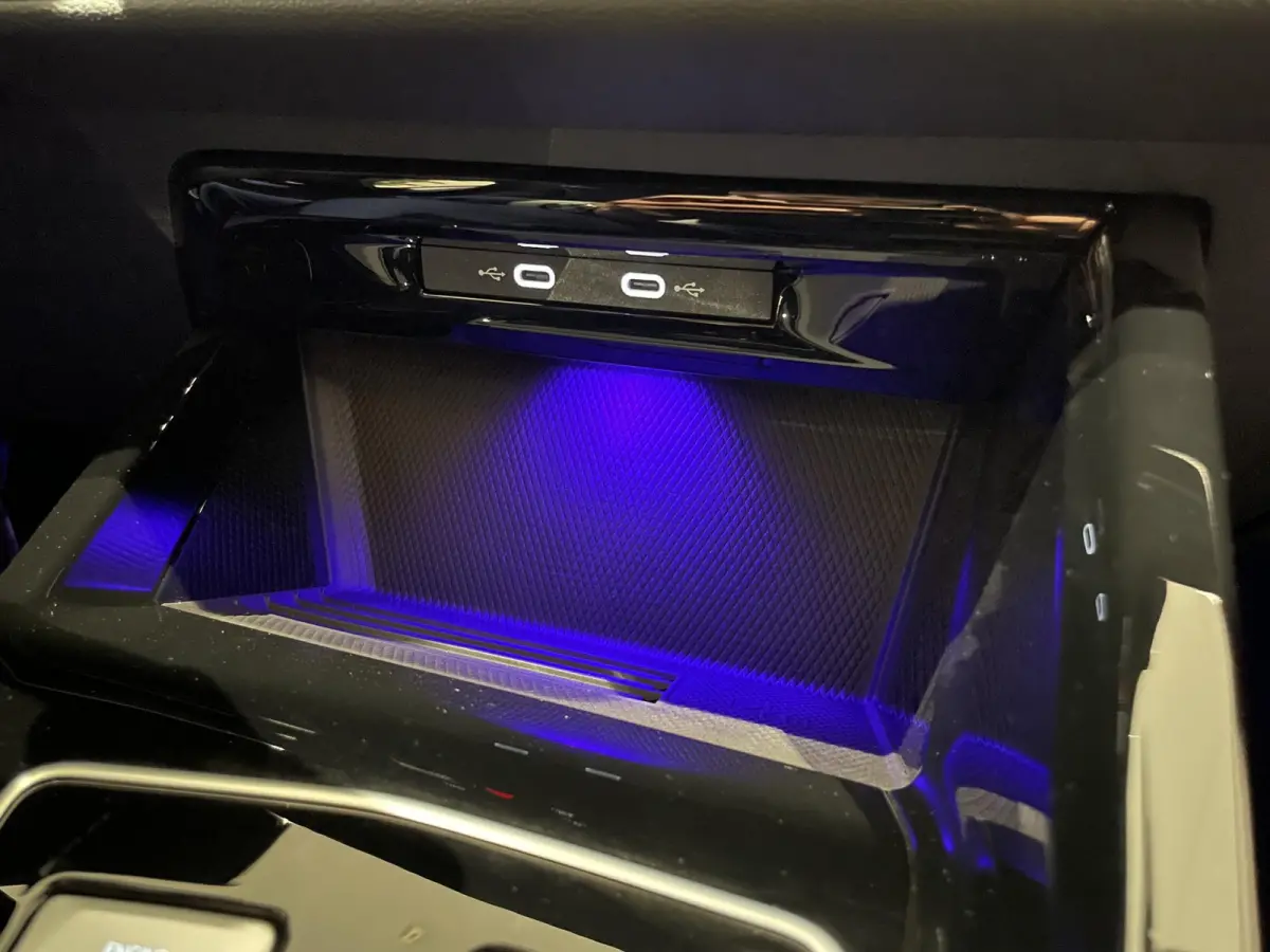 1.5 eTSI R-Line Edition 116 PK | Automaat | Apple Carplay | 360 Camera | Stoelverwarming | Keyless | Stuurwielverwarming | Elektrische Achterklep | Parkeersensoren | Adaptive Cruise Control 