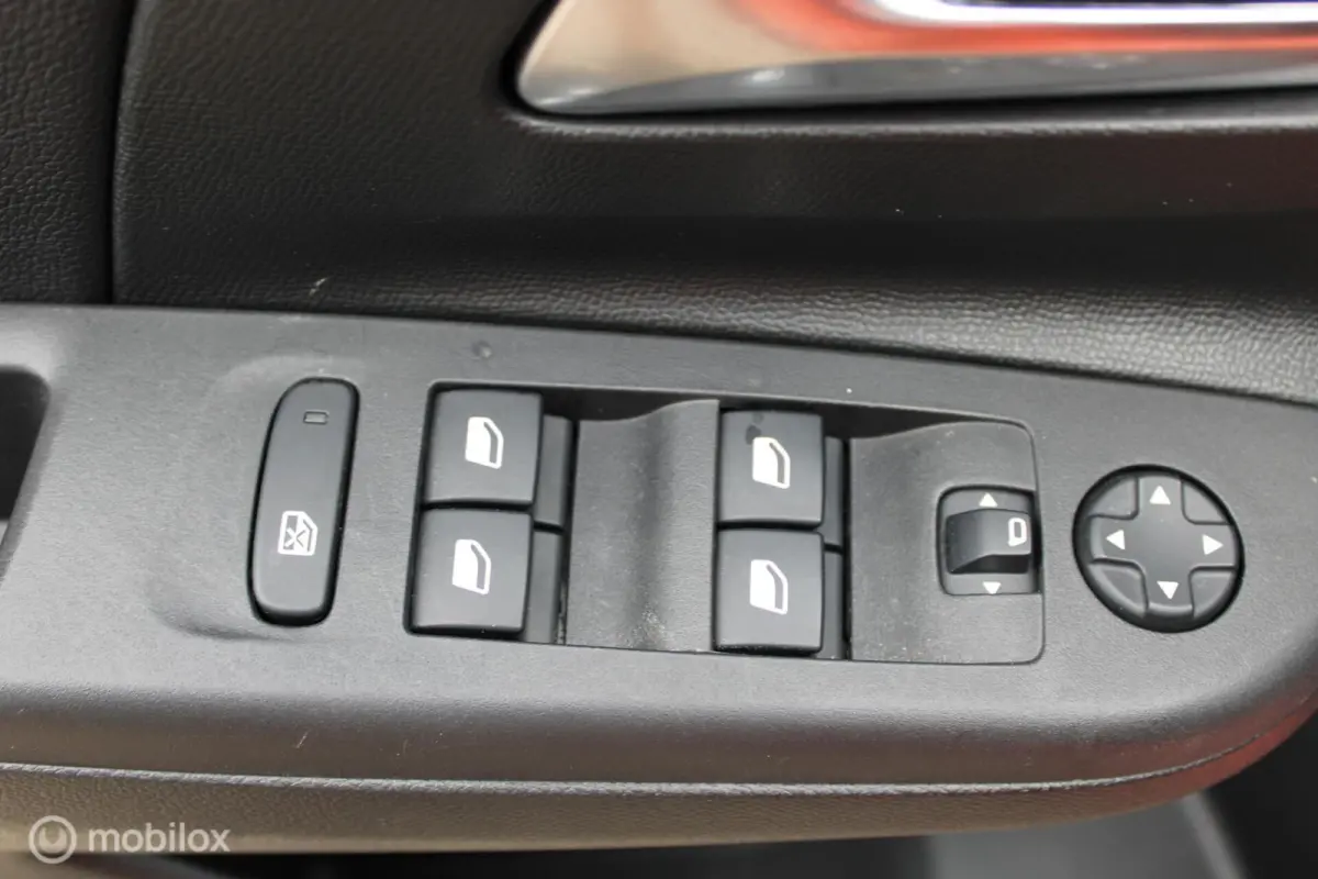 1.2 Elegance, Apple Carplay/Android Auto, LED koplampen, Airco, Cruise control